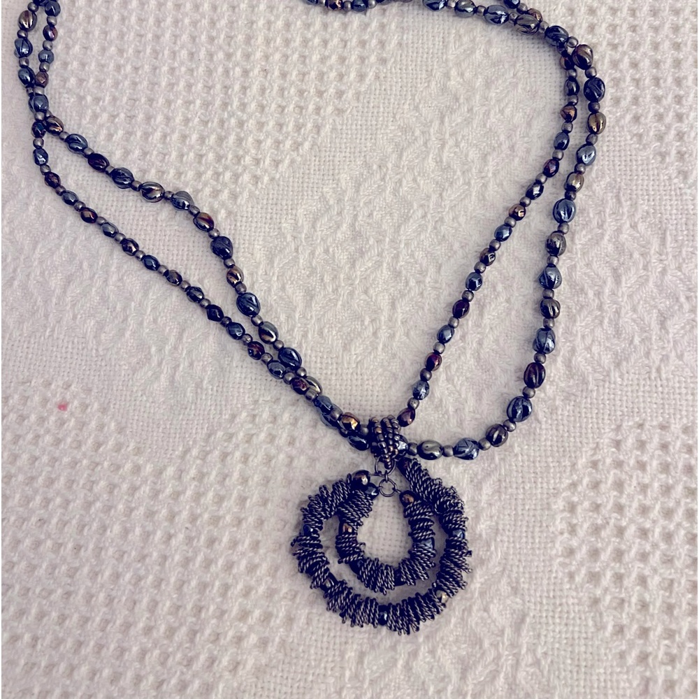 Beautiful necklace great detail